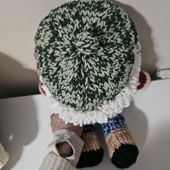 Jean Greenhowe's Knitted Grandpa and Grandma Plush Toys - Picture 2 of 9